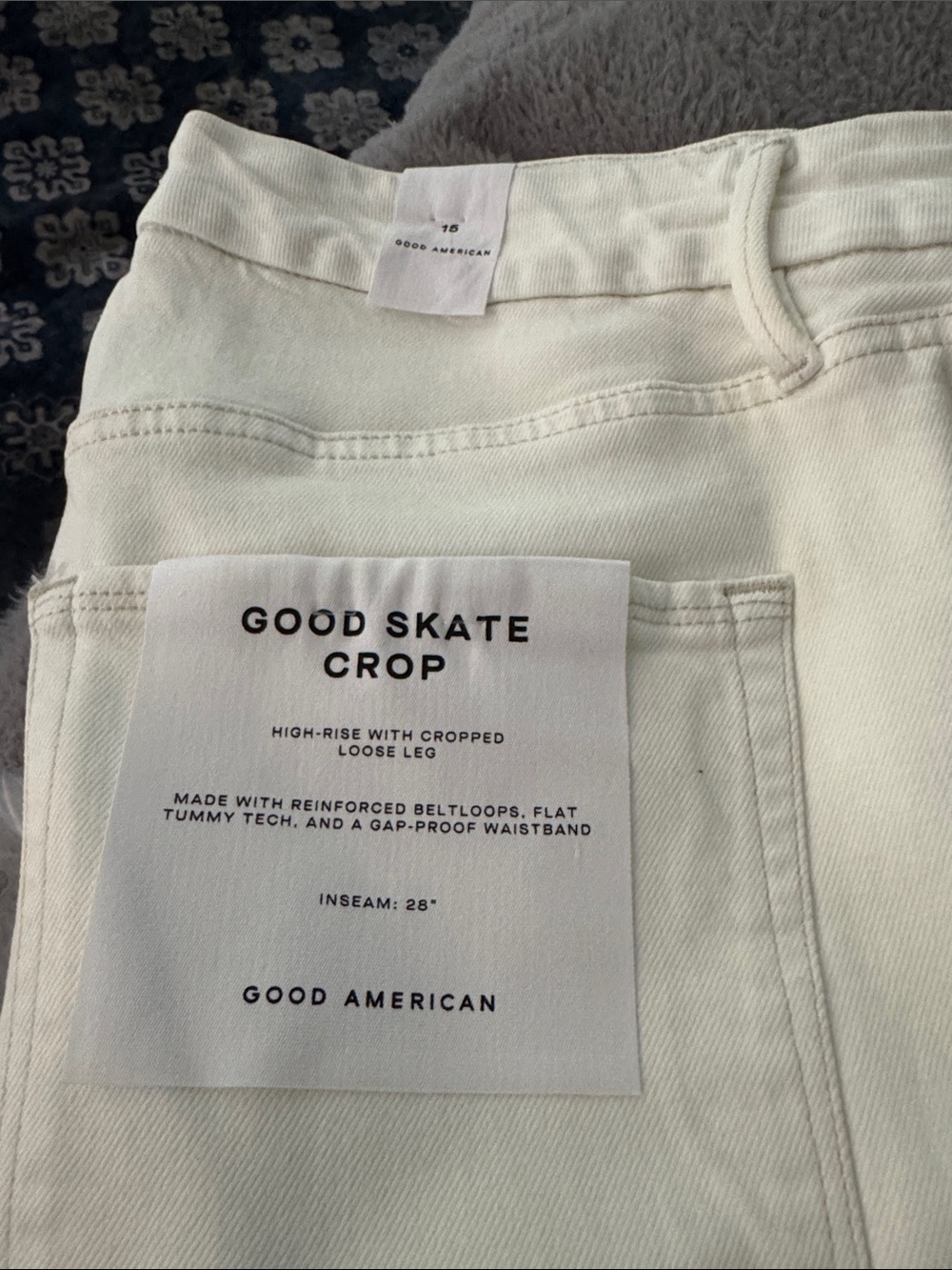 Good American Good Skate Crop Jeans in Off-White Denim